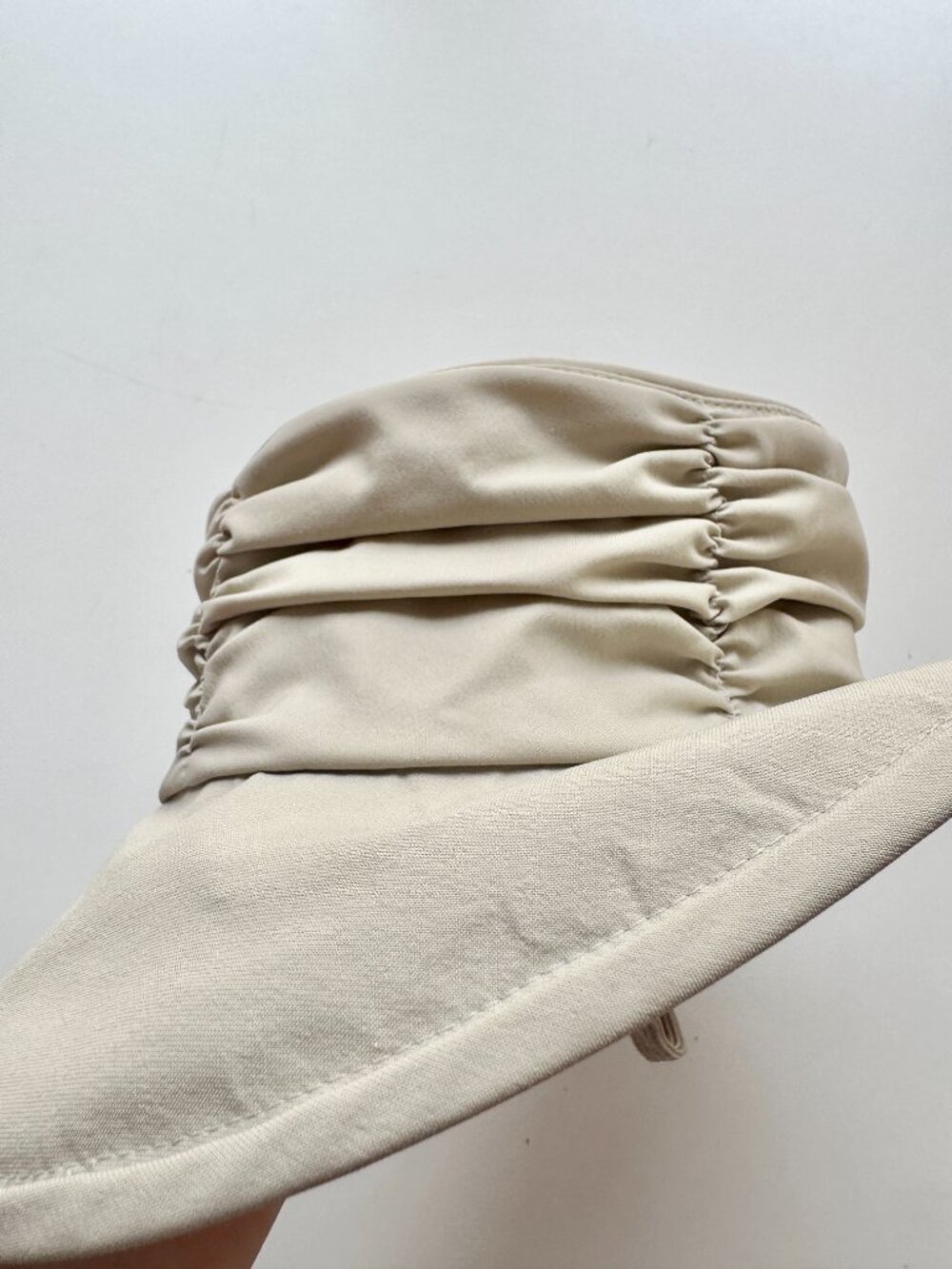 TILLEY ENDURABLES LT9B Beige Ultralight Ruched Nylon Brimmed Sun Hat, Size M - Picture 4 of 11